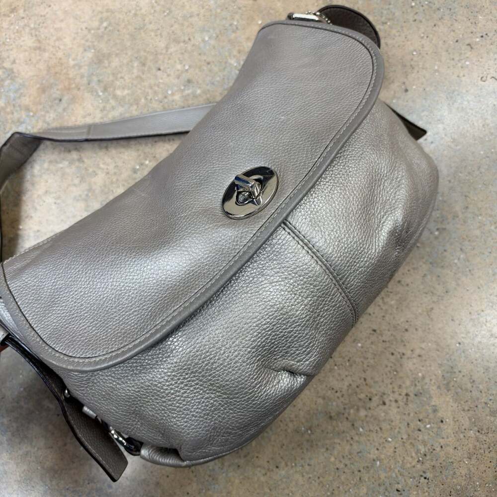 Essential Vintage Coach Metallic Leather Flap Shoulder Bag Silver